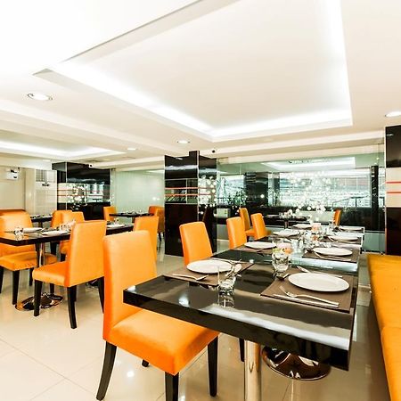 Le Touche Hotel Bangkok Buitenkant foto