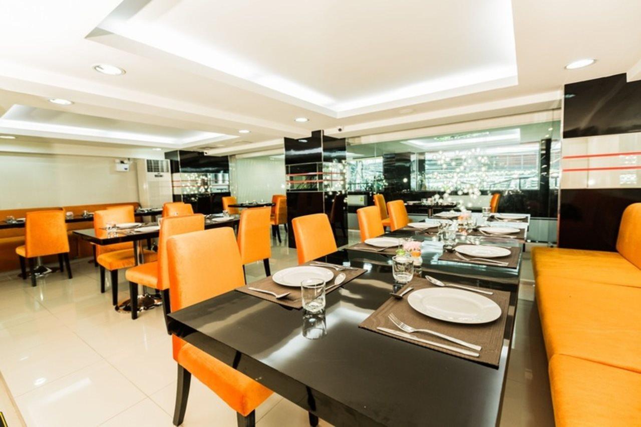 Le Touche Hotel Bangkok Buitenkant foto