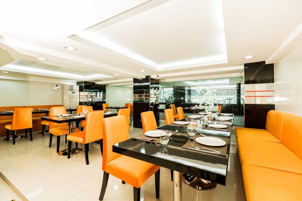 Le Touche Hotel Bangkok Buitenkant foto
