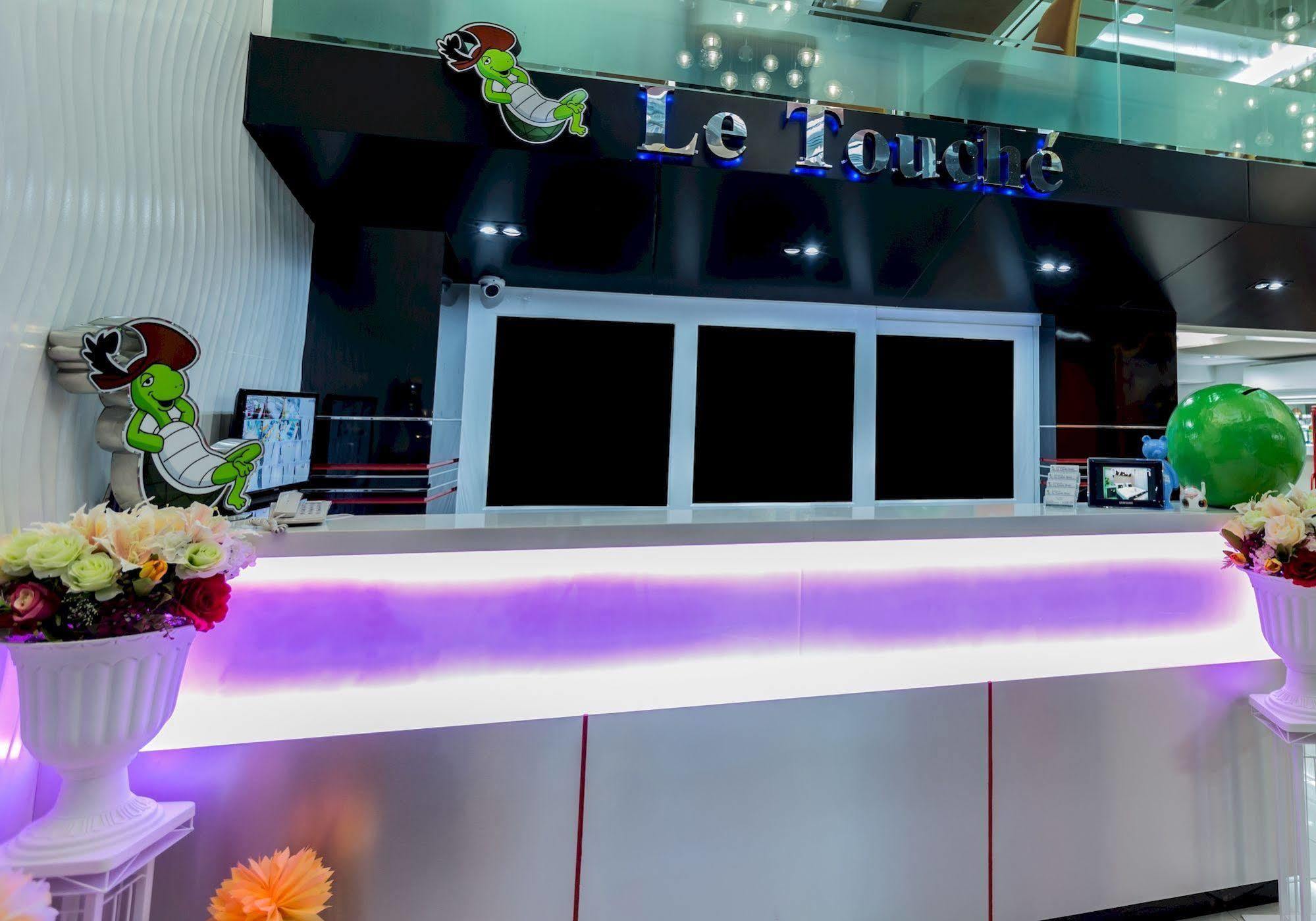 Le Touche Hotel Bangkok Buitenkant foto